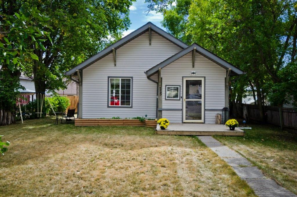 115 3 Avenue E, Rockyford, AB A1030776 Carey Rose