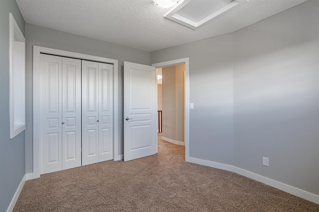 307 New Brighton Landing SE, Calgary, AB, T2Z 0S5 A1032067 Tudor