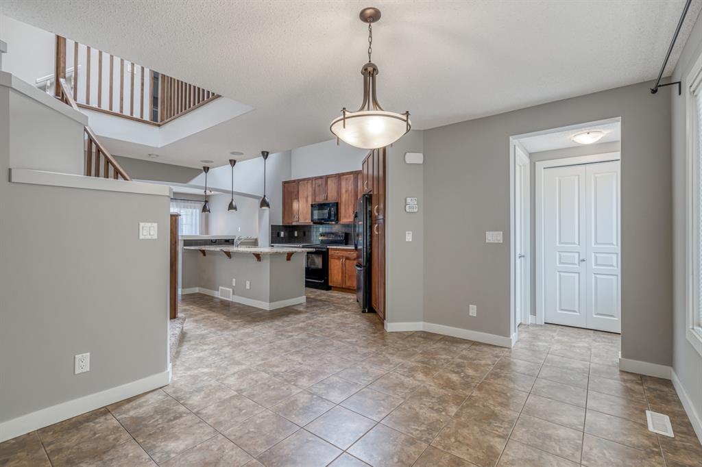 307 New Brighton Landing SE, Calgary, AB, T2Z 0S5 A1032067 Tudor