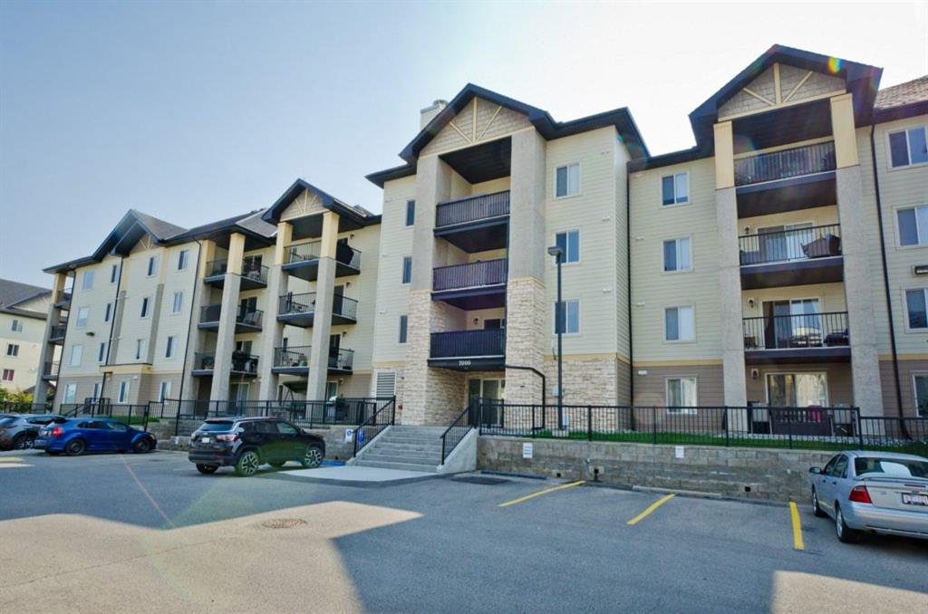 7410 304 Mackenzie Way SW, Airdrie, AB A1032101 Carey Rose