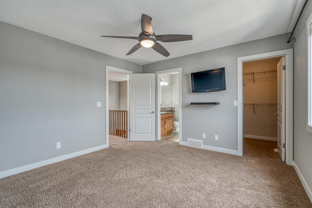 307 New Brighton Landing SE, Calgary, AB, T2Z 0S5 A1032067 Tudor