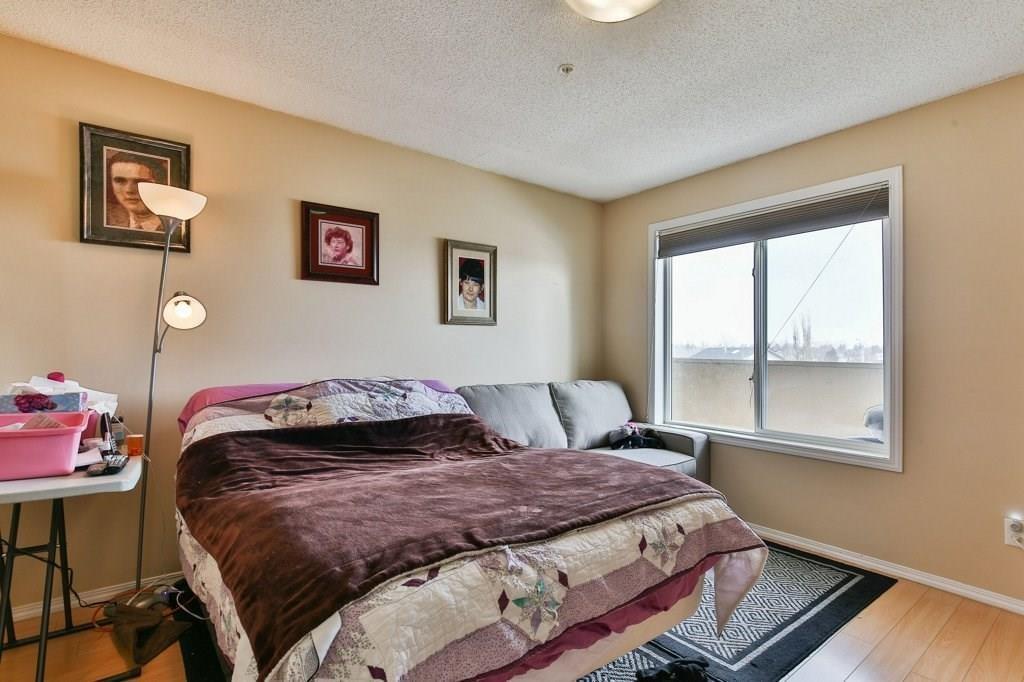 2221 700 Willowbrook Road NW, Airdrie, AB, T4B 0L5 A1033546 Mari Carr Real Estate