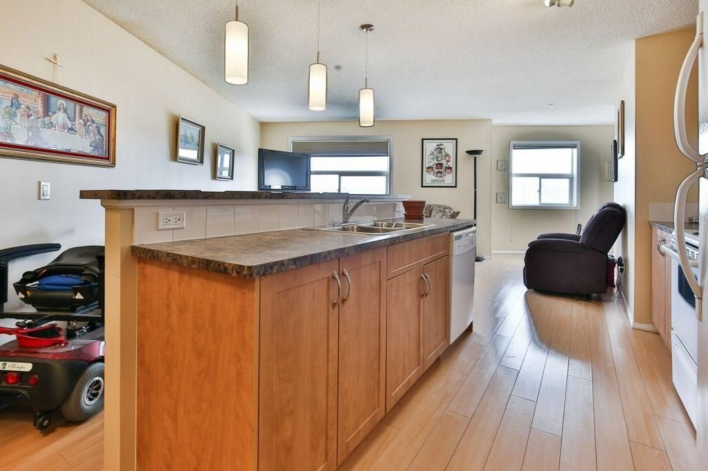 2221 700 Willowbrook Road NW, Airdrie, AB, T4B 0L5 A1033546 Mari