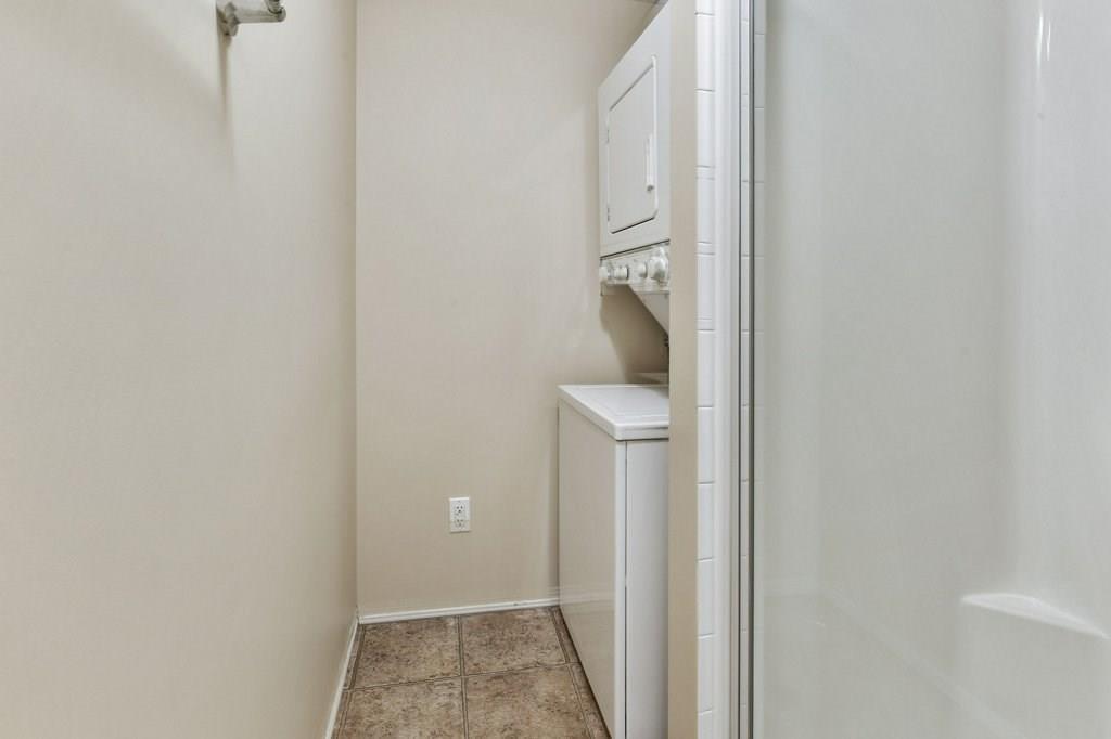 2221 700 Willowbrook Road NW, Airdrie, AB, T4B 0L5 A1033546 Mari