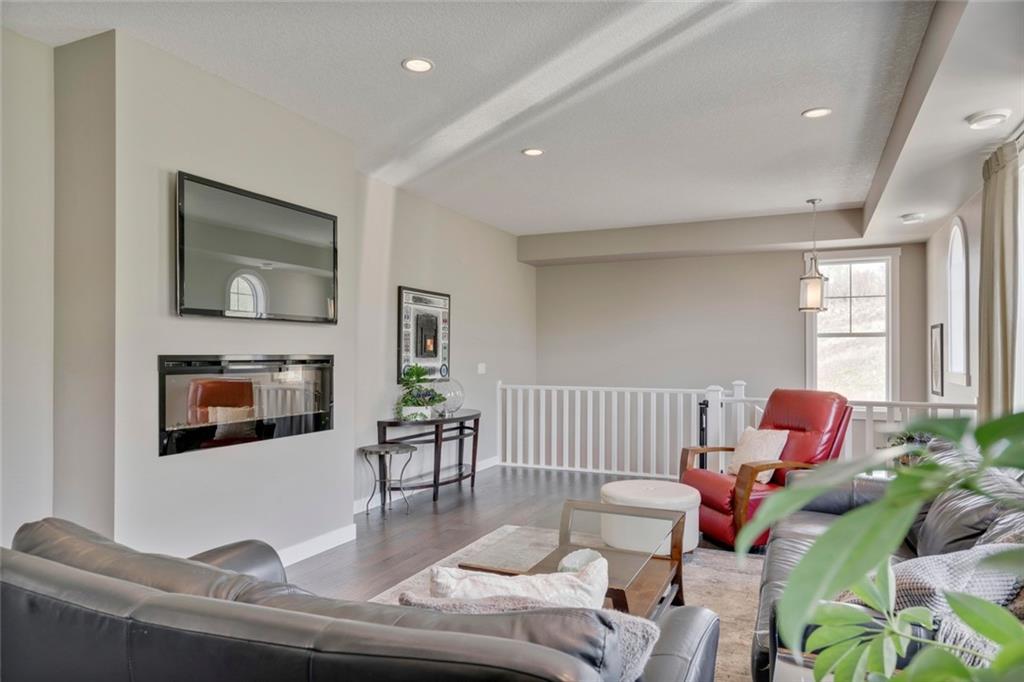 121 Cranbrook Villas SE, Calgary, AB, T3M 1Z3 A1035240 Kevin French