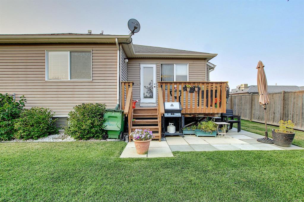 3 Van Horn Court N, Langdon, AB, T0J 1X2 A1035236 BECK Real Estate