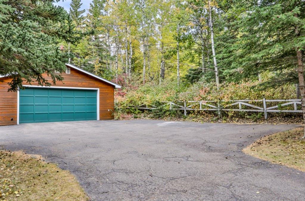 1 Des Arcs Road N, Lac Des Arcs, AB, T1W 2W3 A1038111 Ingrid & Landon