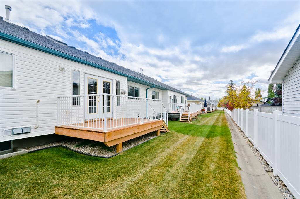 29 12 Woodside Rise NW, Airdrie, AB, T4B 2L3 A1038242 2 Realty