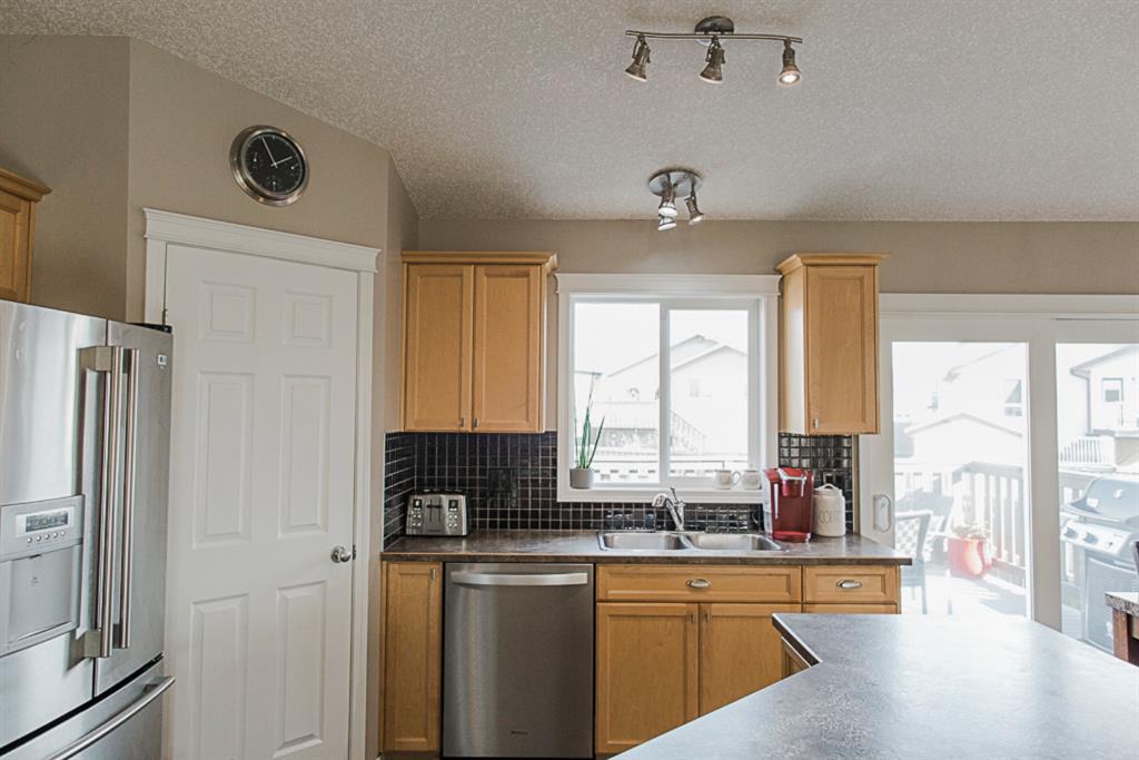 12217 104A Street, Grande Prairie, AB, T8V 8C5 A1041907 Team North