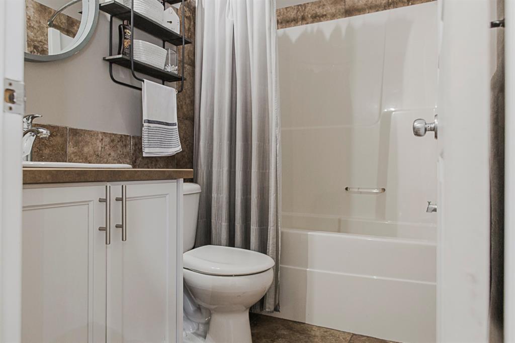 12217 104A Street, Grande Prairie, AB, T8V 8C5 A1041907 Team North