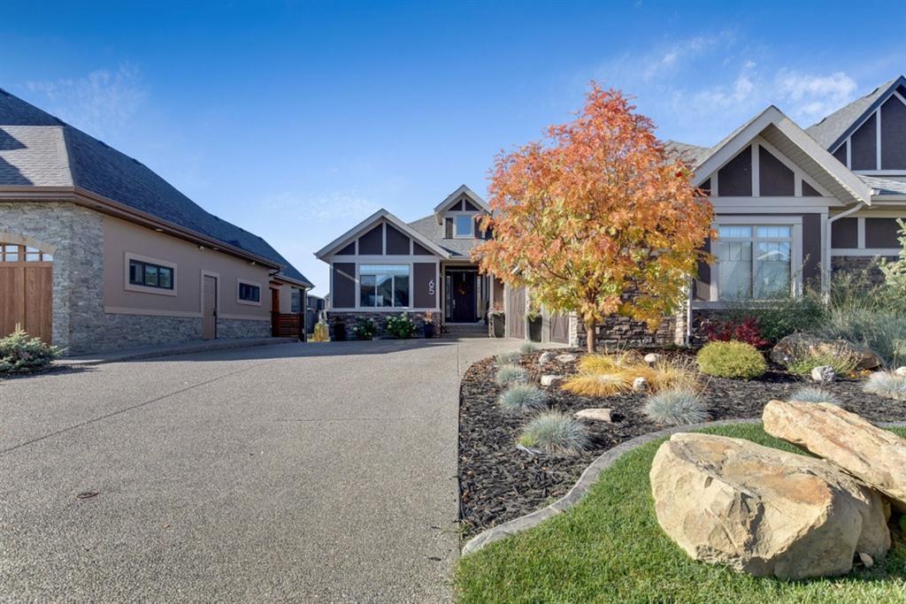 65 Cranbrook Heights SE, Calgary, AB, T3M 1W5 A1042880 Smith