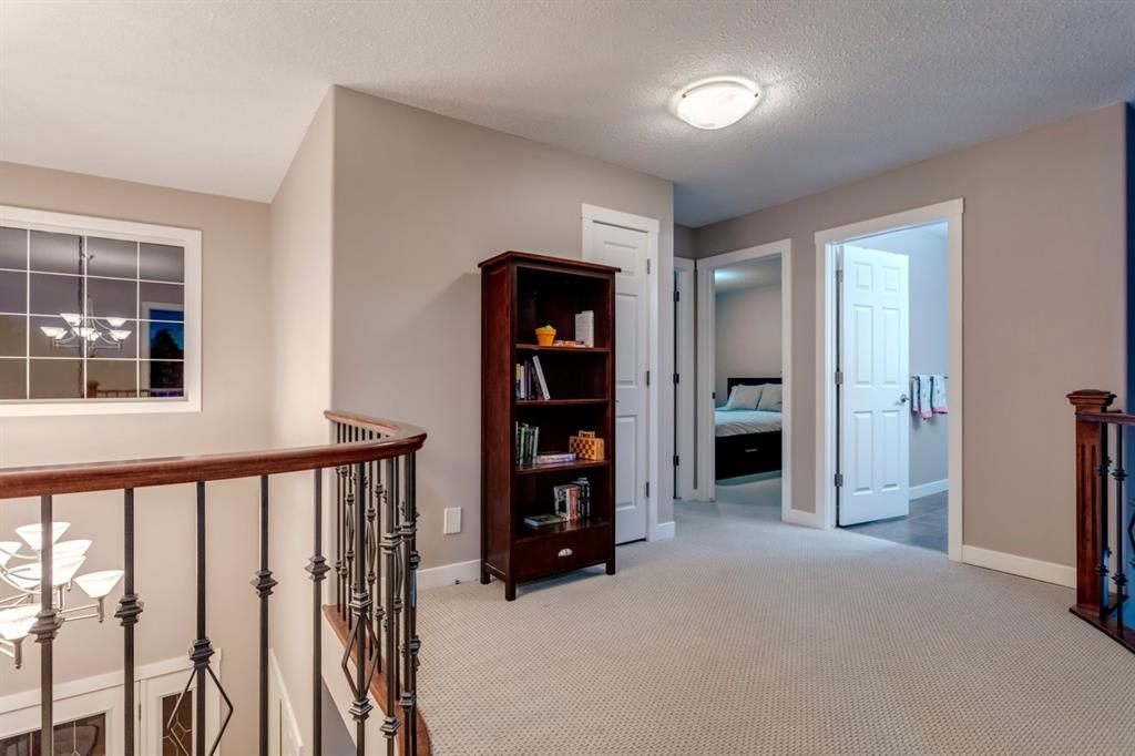 2617 Evercreek Bluffs Way SW, Calgary, AB, T2Y 4P5 A1043523 Kevin