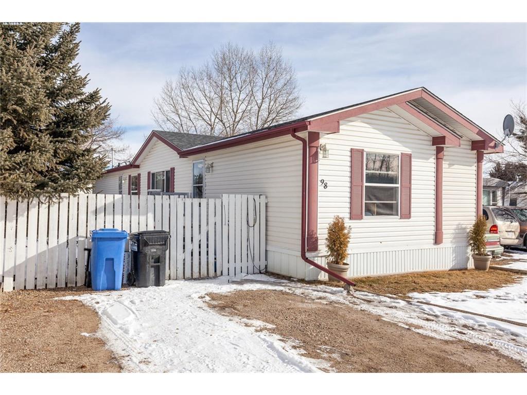 98 1190 15 Avenue, Didsbury, AB, T0M 0W0 A1045347 Mari Carr Real