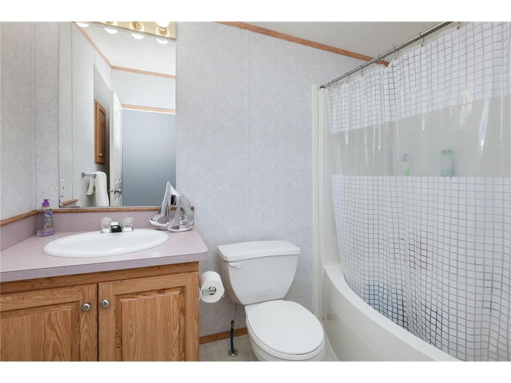 98 1190 15 Avenue, Didsbury, AB, T0M 0W0 A1045347 Mari Carr Real