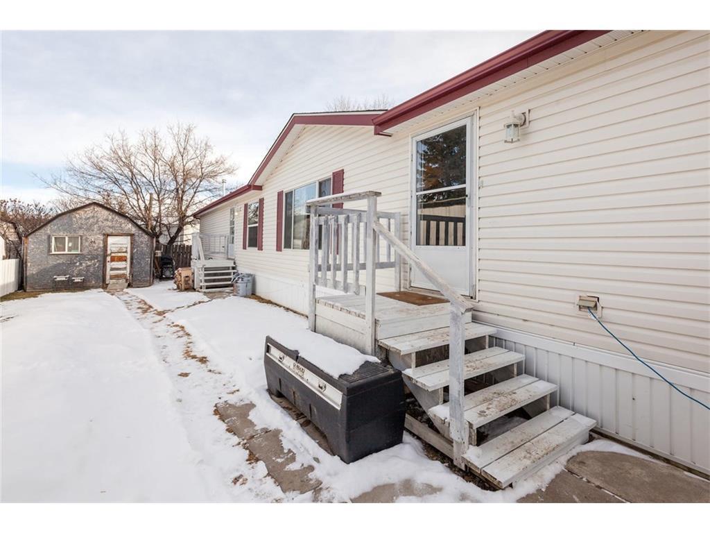 98 1190 15 Avenue, Didsbury, AB, T0M 0W0 A1045347 Mari Carr Real