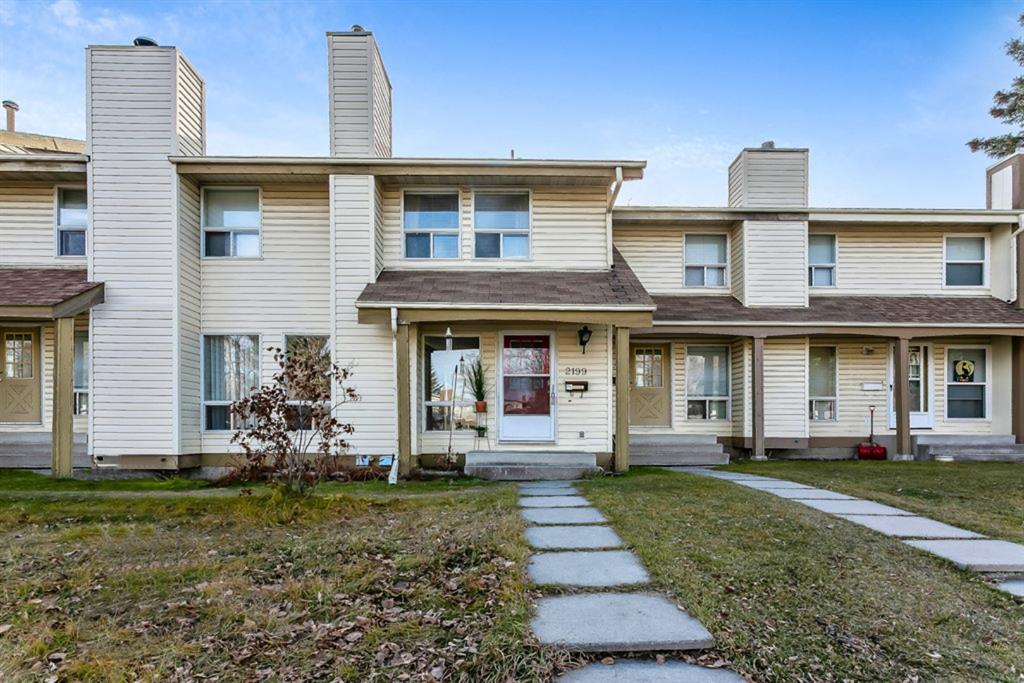2199 Woodview Drive SW, Calgary, AB, T2W 3N9 A1045574 Carmen Davison