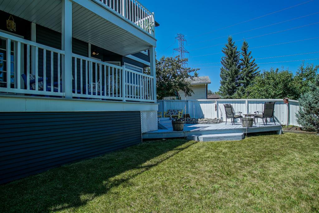 12 Strathclair Rise SW, Calgary, AB, T3H 1G4 A1046570 Home Sweet