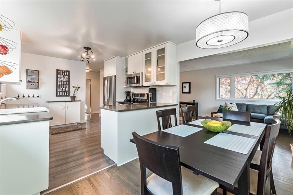 157 Wimbledon Crescent SW, Calgary, AB Carmen Davison