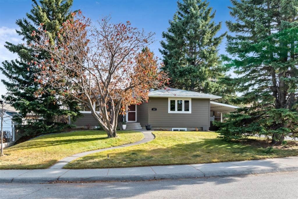 157 Wimbledon Crescent SW, Calgary, AB Carmen Davison