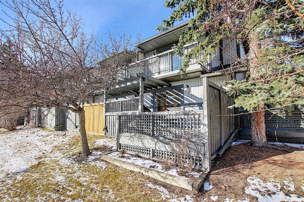 112 7172 Coach Hill Road SW, Calgary, AB, T3H 1C8 A1048348 Chris Adam