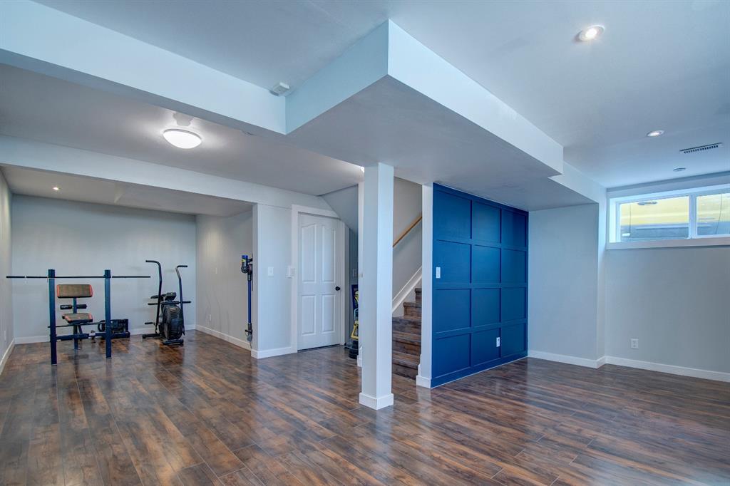 708 1 Avenue, Irricana, AB, T0M 1B0 A1048360 The Beautiful Homes Team