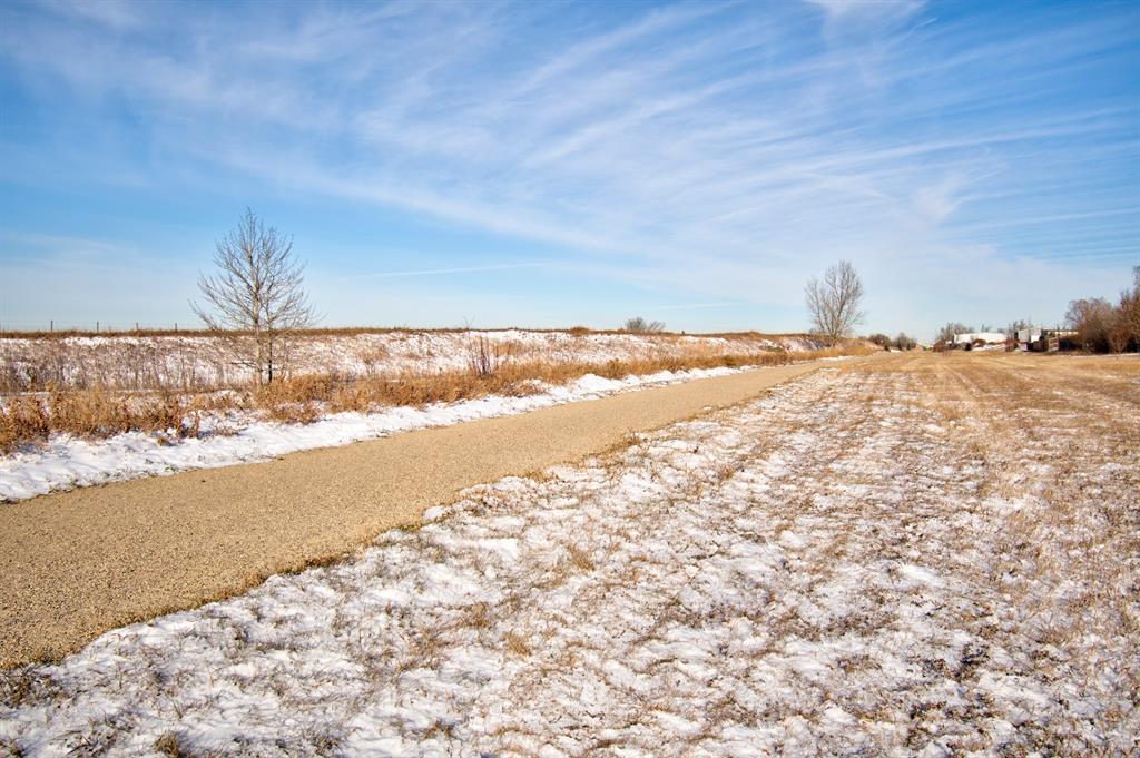 708 1 Avenue, Irricana, AB, T0M 1B0 A1048360 The Beautiful Homes Team