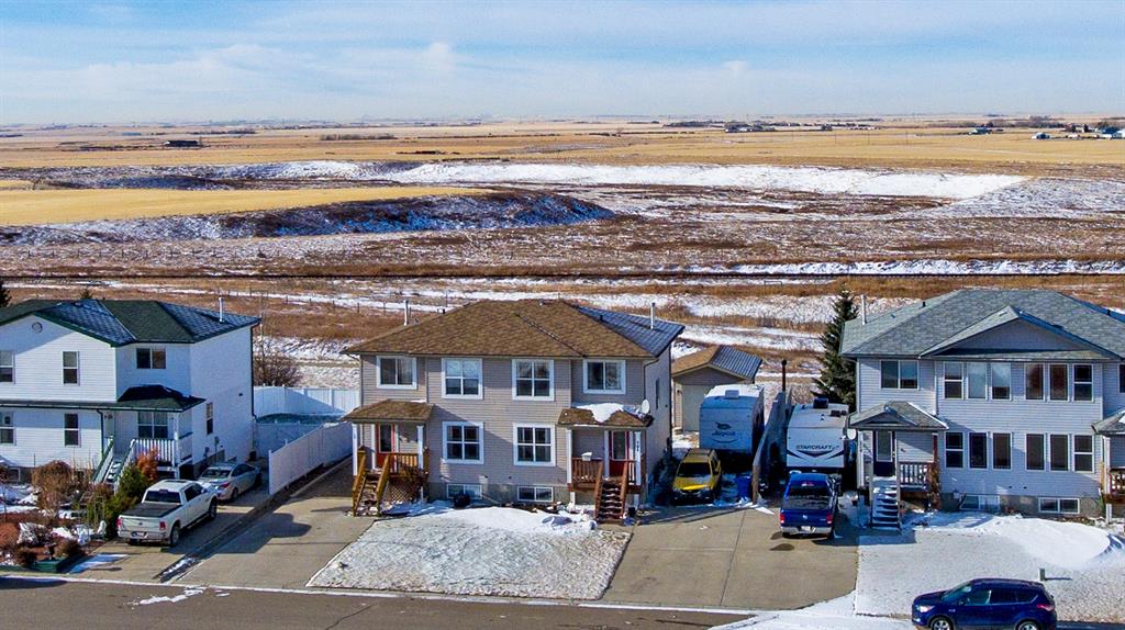 708 1 Avenue, Irricana, AB, T0M 1B0 A1048360 The Beautiful Homes Team