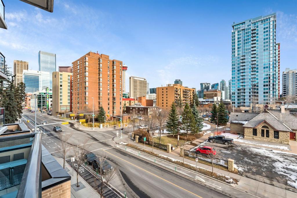 407 303 13 Avenue SW, Calgary, AB Carmen Davison