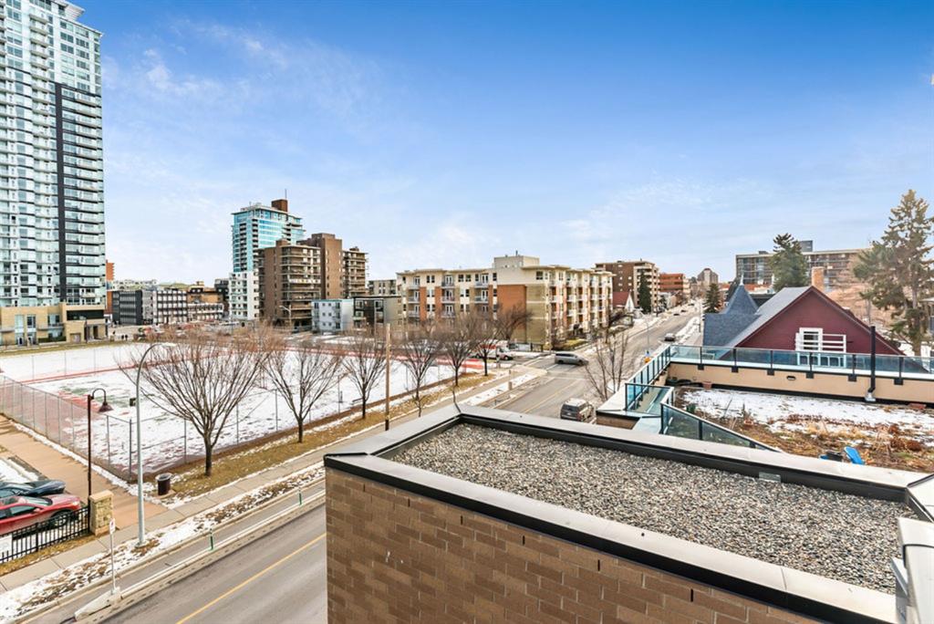 407 303 13 Avenue SW, Calgary, AB Carmen Davison