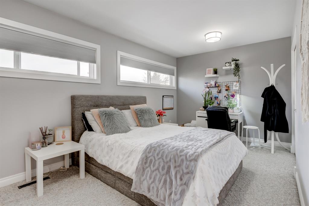 352 4525 31 Street SW, Calgary, AB, T3E 2P8 A1052560 Mari Carr