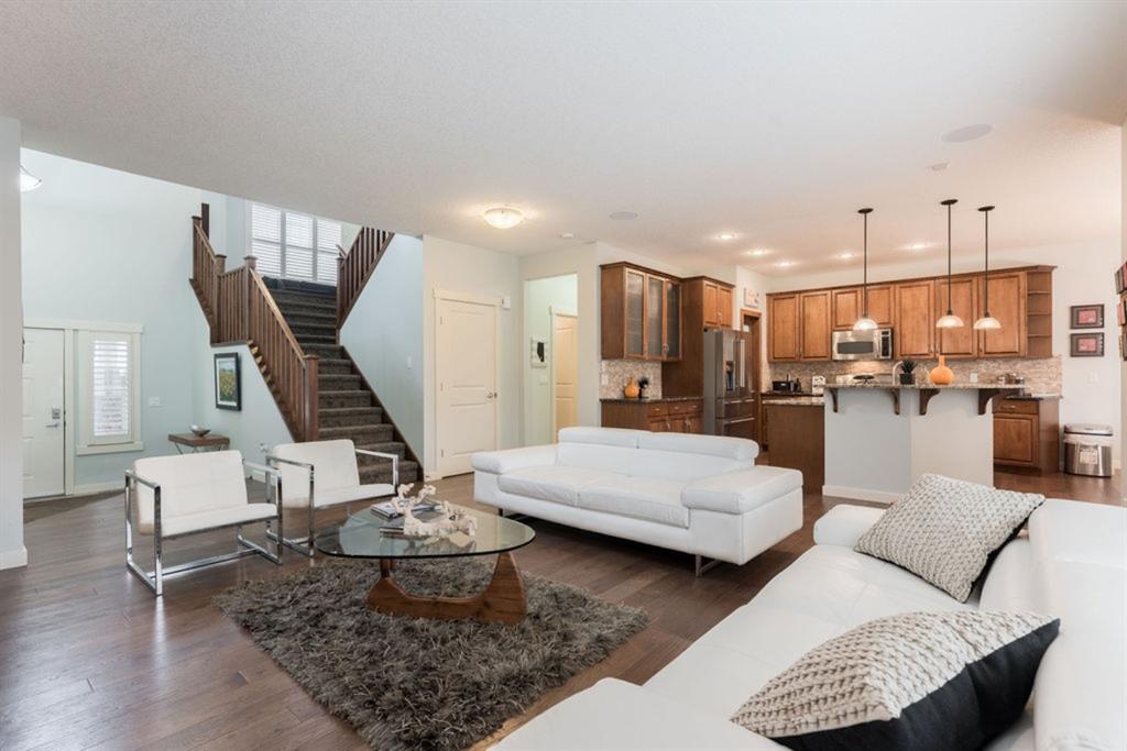 221 Evergreen Plaza SW, Calgary, AB, T2Y 5B2 A1053888 Smith