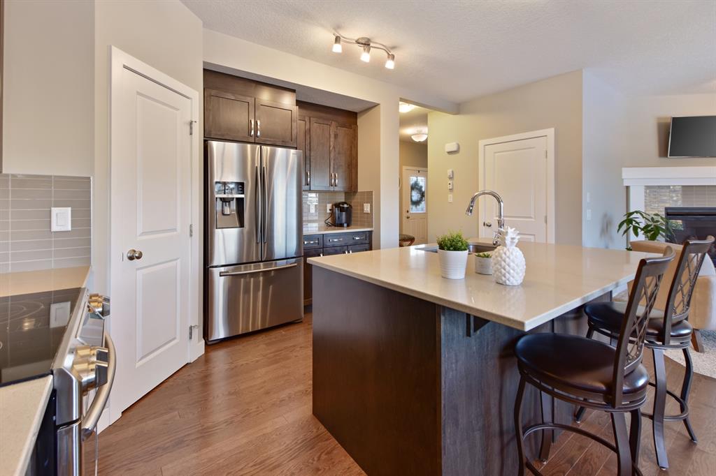 195 Kinniburgh Road, Chestermere, AB, T1X 0T8 A1055676 Heart & Sold