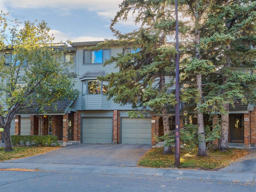 133 Point Drive NW, Calgary, AB, T3B 5C8 A1056926 Home is not a