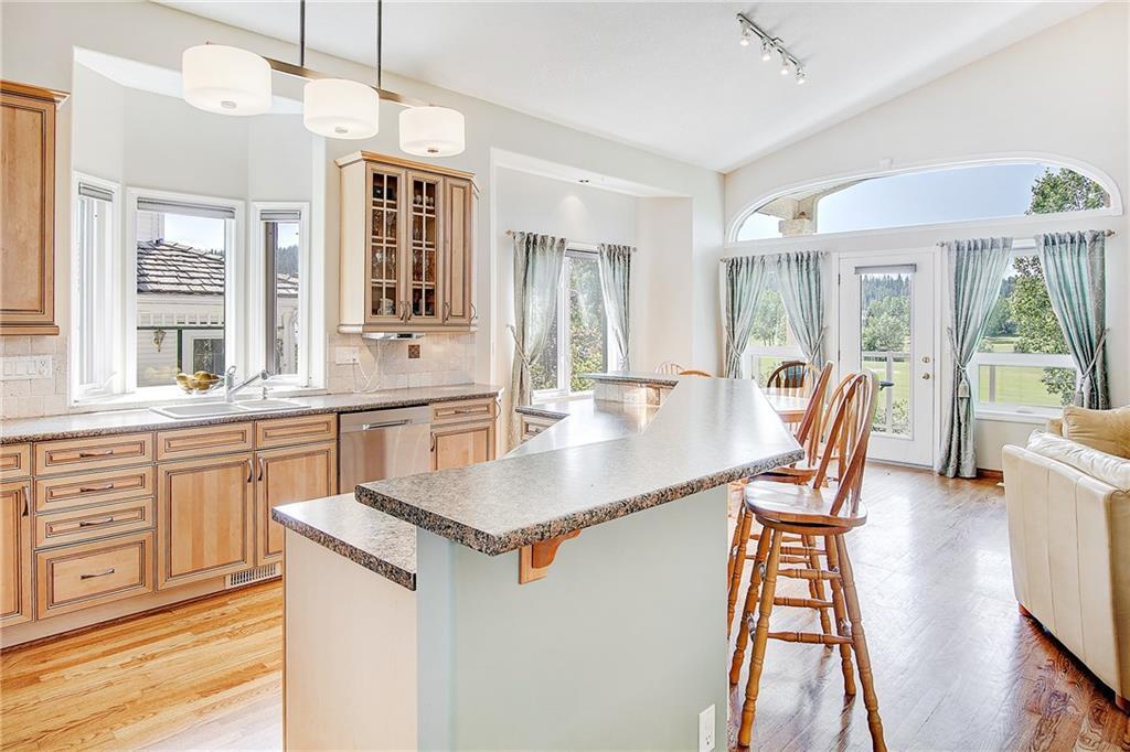 151 Riverview Circle, Cochrane, AB, T4C 1K9 A1057613 The Penley