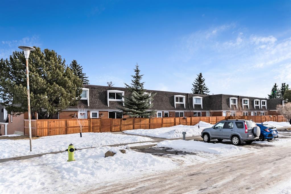 159 330 Canterbury Drive SW, Calgary, AB, T2W 1H6 A1060652 Smith Pezzente Real Estate