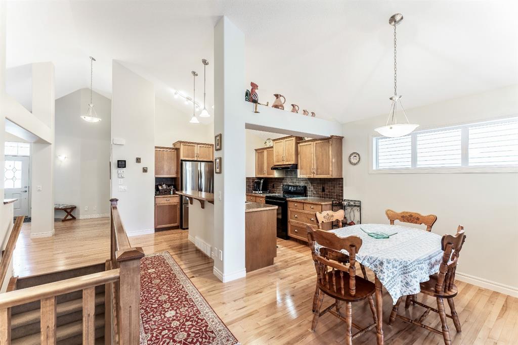 454 Cimarron Boulevard, Okotoks, AB, T1S 0H7 A1064688 Alison Marshall