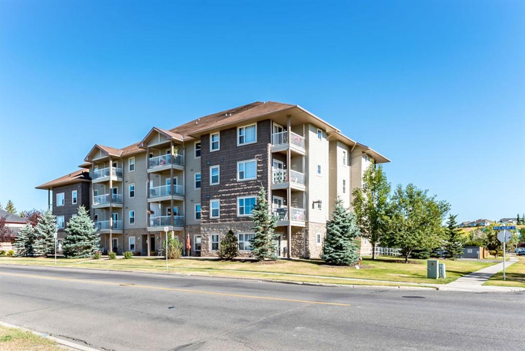 302 174 N Railway Street, Okotoks, AB, T1S 0E9 A1065216 Andrea