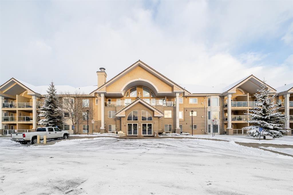 208 728 Country Hills Road NW, Calgary, AB A1067240 Robyn Moser