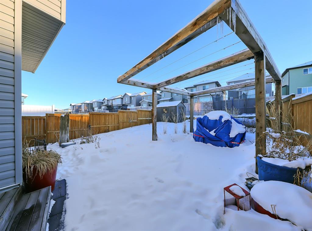 370 Hillcrest Circle SW, Airdrie, AB, T4B 4B3 A1070215 The