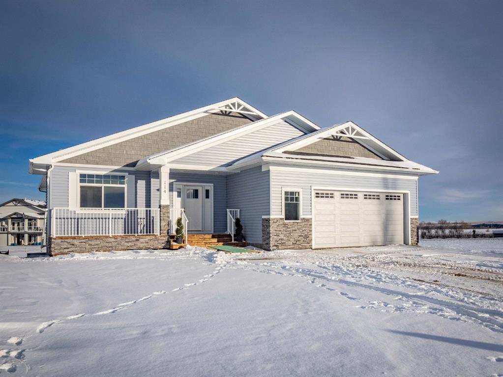 114 Speargrass Close, Carseland, AB, T0J 0M0 A1071222 Heart & Sold