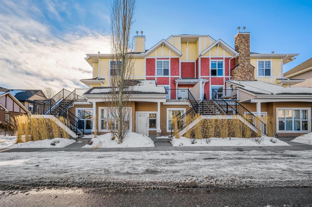 104 West Springs Road SW, Calgary, AB, T3H 4P6 A1072434 J.T. Hay