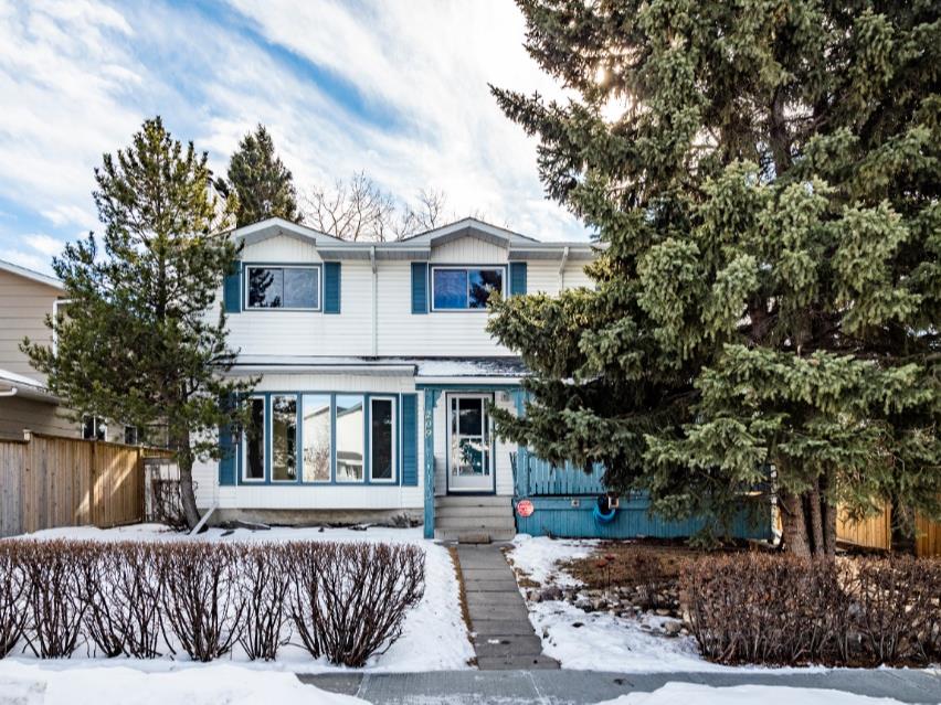 209 2 Avenue NE, Airdrie, AB, T4B 1R4 A1074024 2 Realty Airdrie