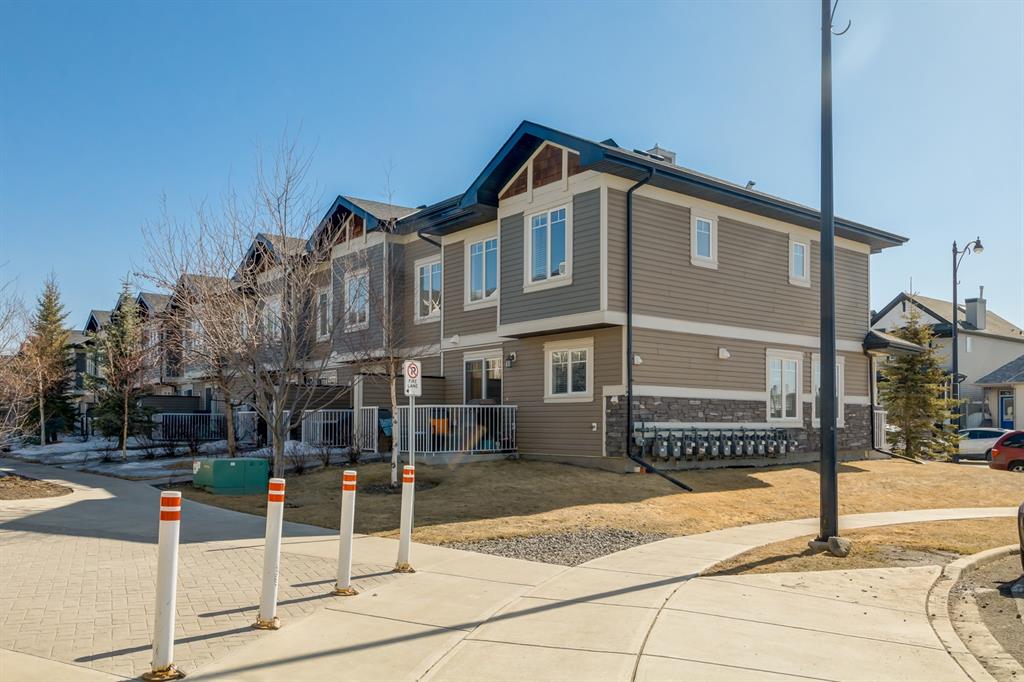 69 Prestwick Villas SE, Calgary, AB A1077678 Hamilton Lamb Reiser