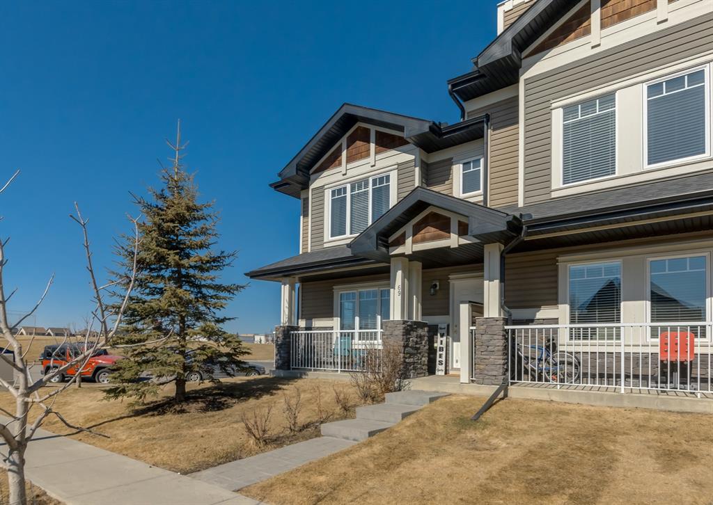 69 Prestwick Villas SE, Calgary, AB A1077678 Hamilton Lamb Reiser