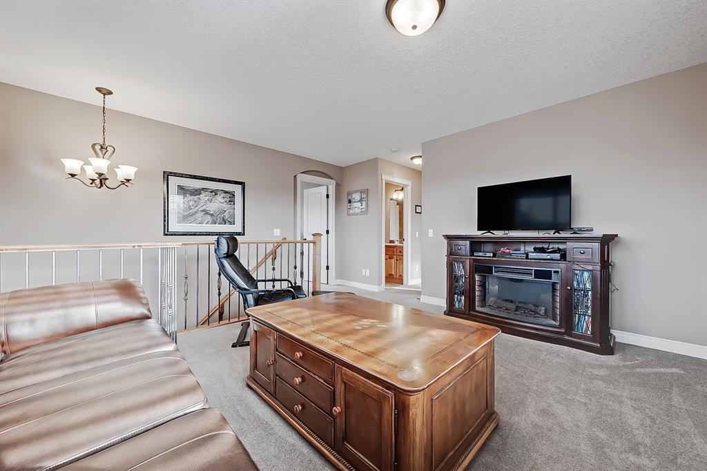 200 Cimarron Drive, Okotoks, AB A1081547 BECK Real Estate