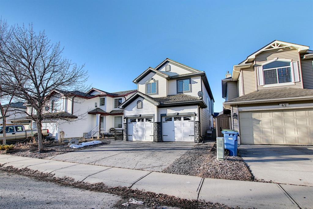 46 Douglas Glen Circle SE, Calgary, AB, T2Z 3T3 A1082644 DANNY GREENE