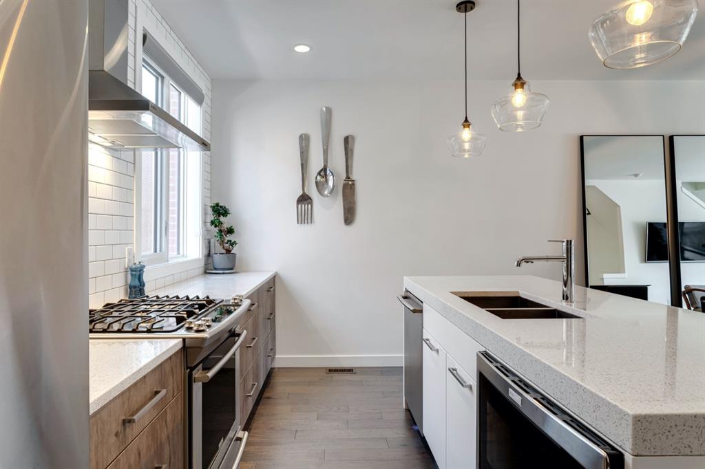 3040 Parkdale Boulevard NW, Calgary, AB, T2N 5B3 A1083596 Chris Adam