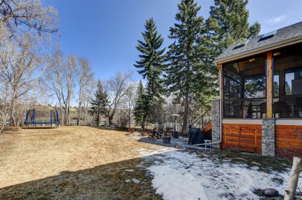 6310 Bow Crescent NW, Calgary, AB, T3B 2B9 A1088799 Brenda Parai