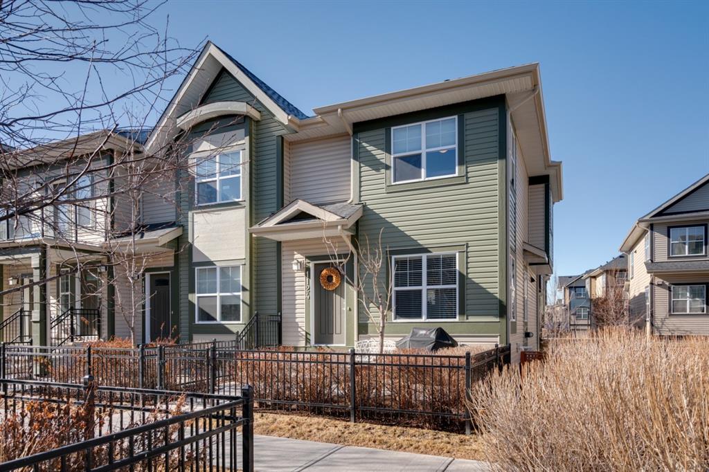 1124 McKenzie Towne Row SE, Calgary, AB, T2Z 1E1 — A1090751 — Calgary