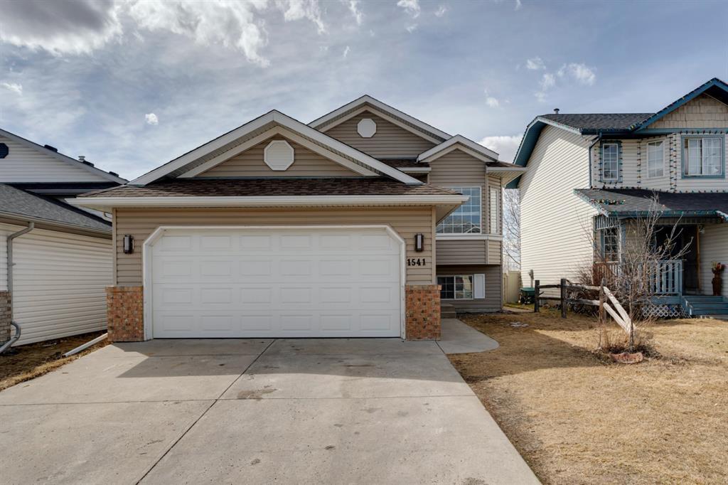 1541 Big Springs Way SE, Airdrie, AB, T4A 1N1 A1092347 Harry Hooi